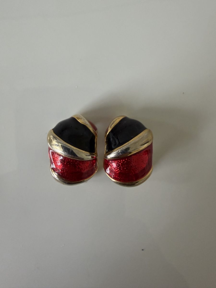 Orecchini pendenti & Orecchini a lobo: Vintage clip earrings – Usato da Founex venduto da tin_5wwq