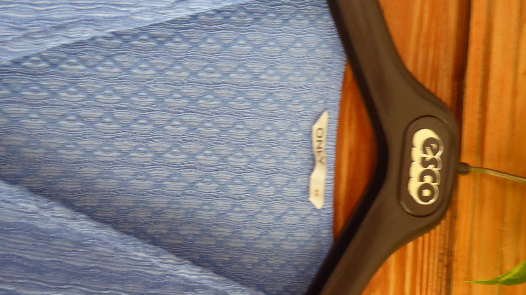 Only Camicette: schöne Langarm Bluse Gr XS ONLY – Usato da Sargans venduto da Benziner 2