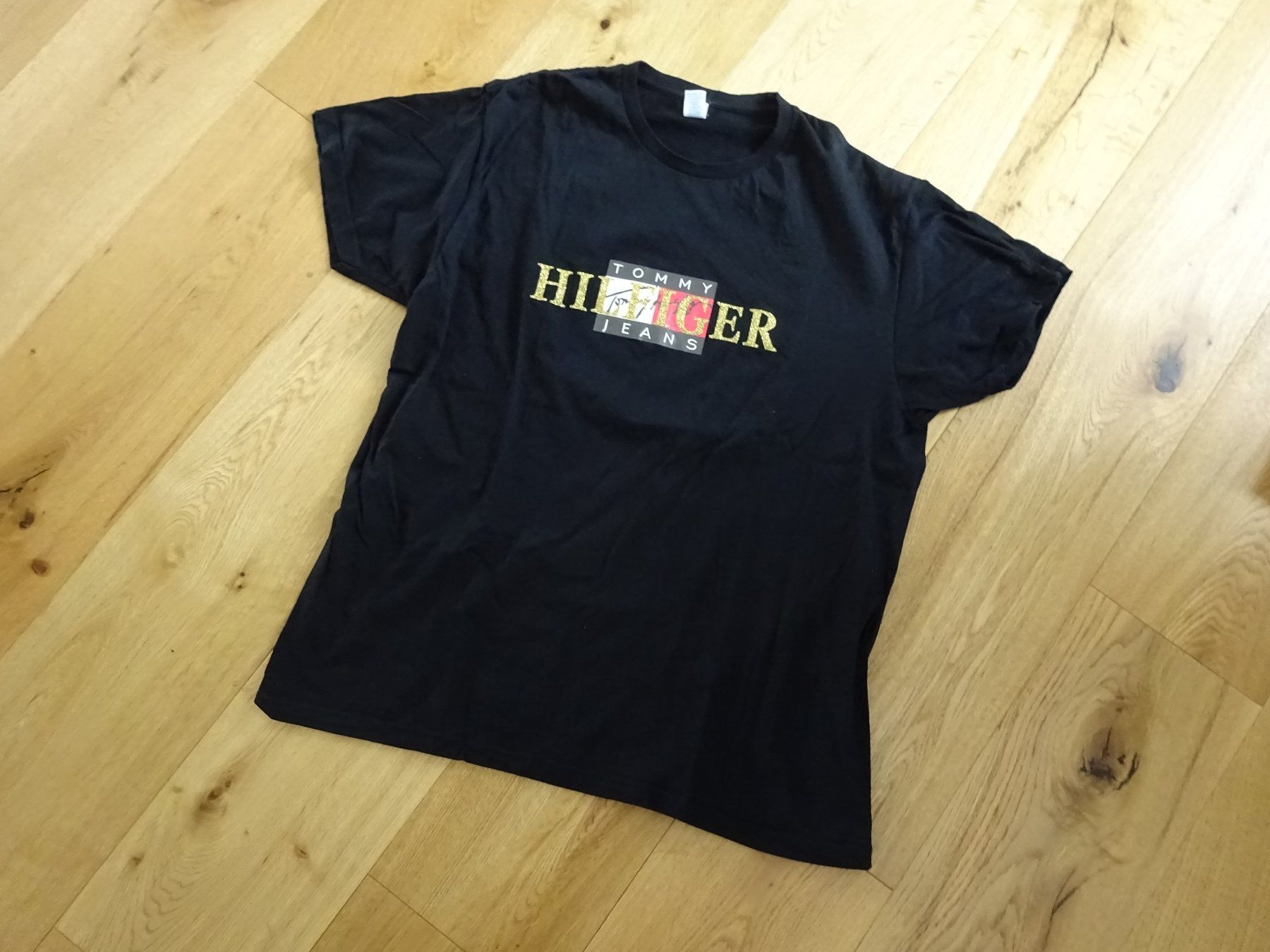 T-shirt: Schönes Text-Shirt/JHK – Nuovo (secondo la descrizione) da Rothrist venduto da Mistery1