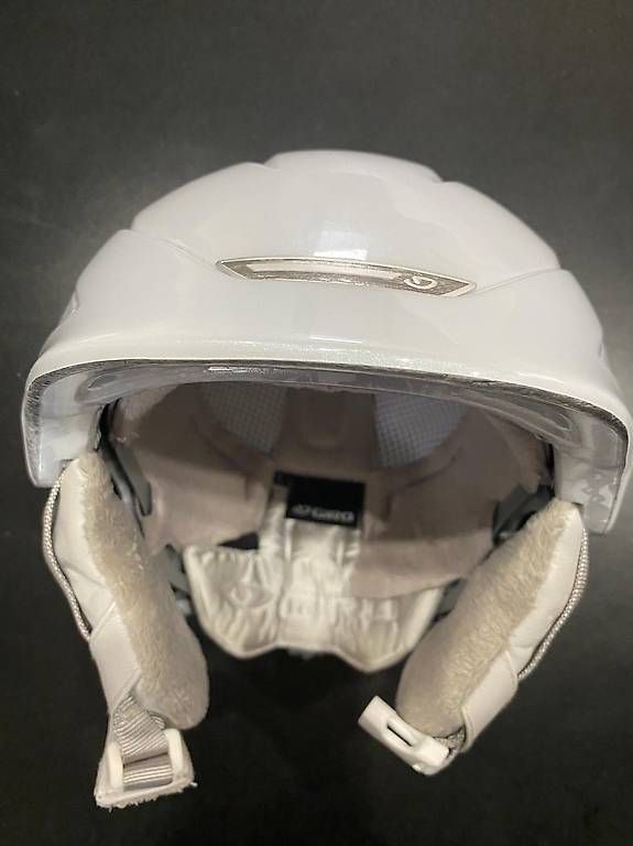 Caschi: Casque femme Giro – Usato da St-Blaise venduto da cielouvert 1