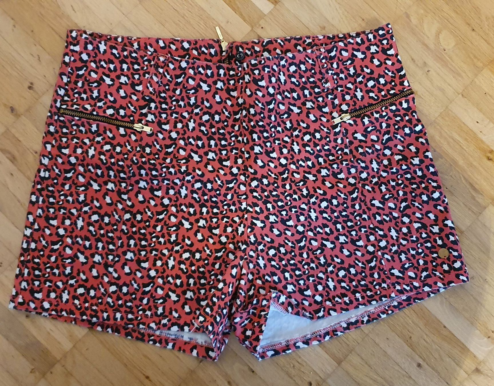 Pantaloni: Shorts im Leo-Look – Nuovo (secondo la descrizione) da Langenthal venduto da SecondChanceShop 1