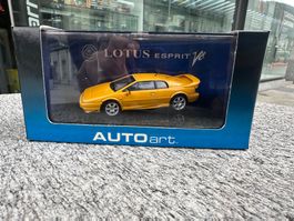 AutoArt 1:43 Lotus Esprit V8 1996 55403