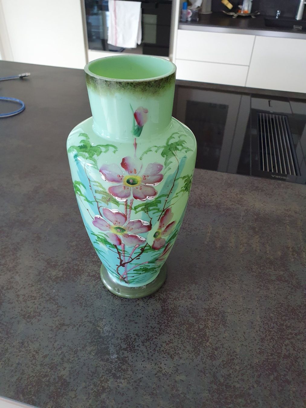 Vasi & Recipienti: Opalin Glasvase mit jap. Design – Usato da Reinach venduto da 3Guggerli 4