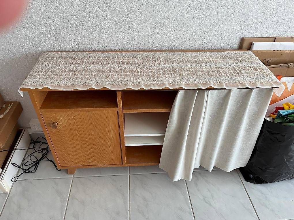 Schränke: Möbel – Gebraucht aus Thun von Mietzulino1