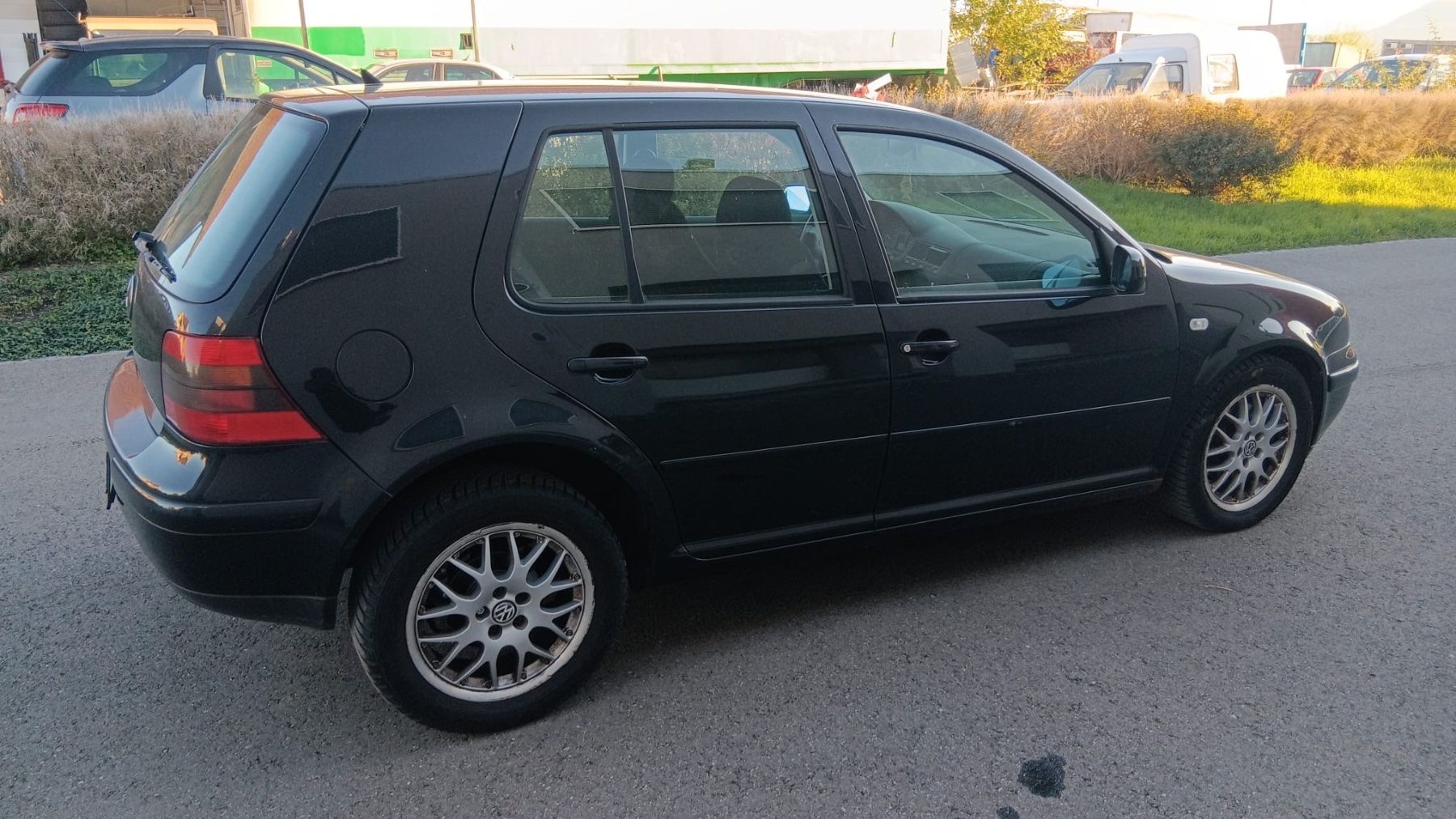 VW Autos: VW Golf 2.3 V5 – D'occasion à Rebstein par TonyRasta-Autohandel 2