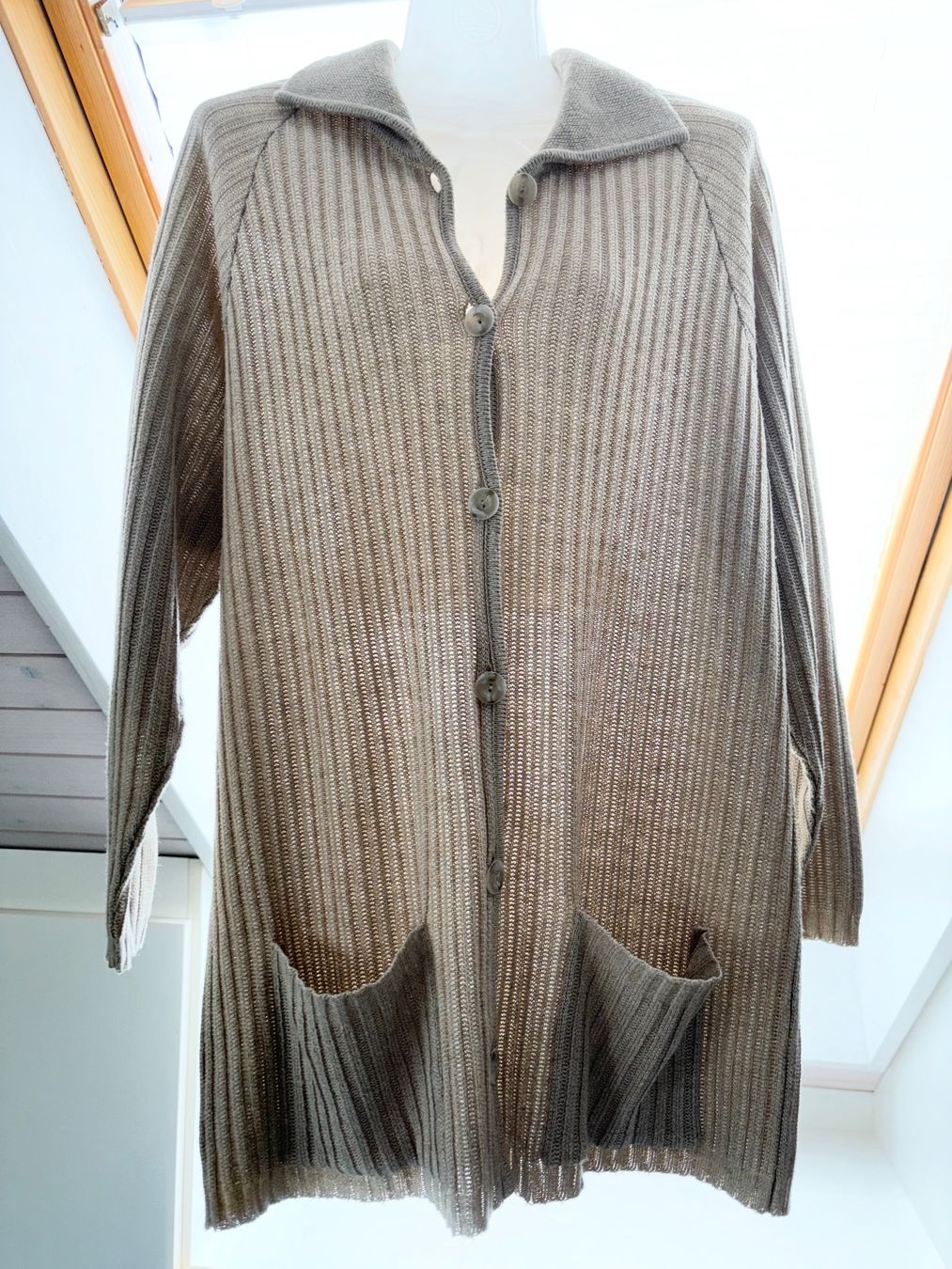 Vestes: Strickjacke beige Grösse M – D'occasion à Hendschiken par Uraniali