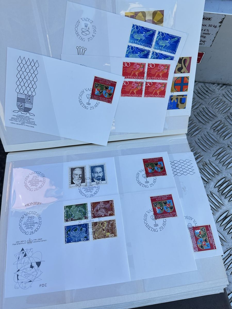 Tutti i francobolli: Grosse Briefmarkensammlung inkl. Ordner - – Usato da Goldach venduto da toverlani64 4