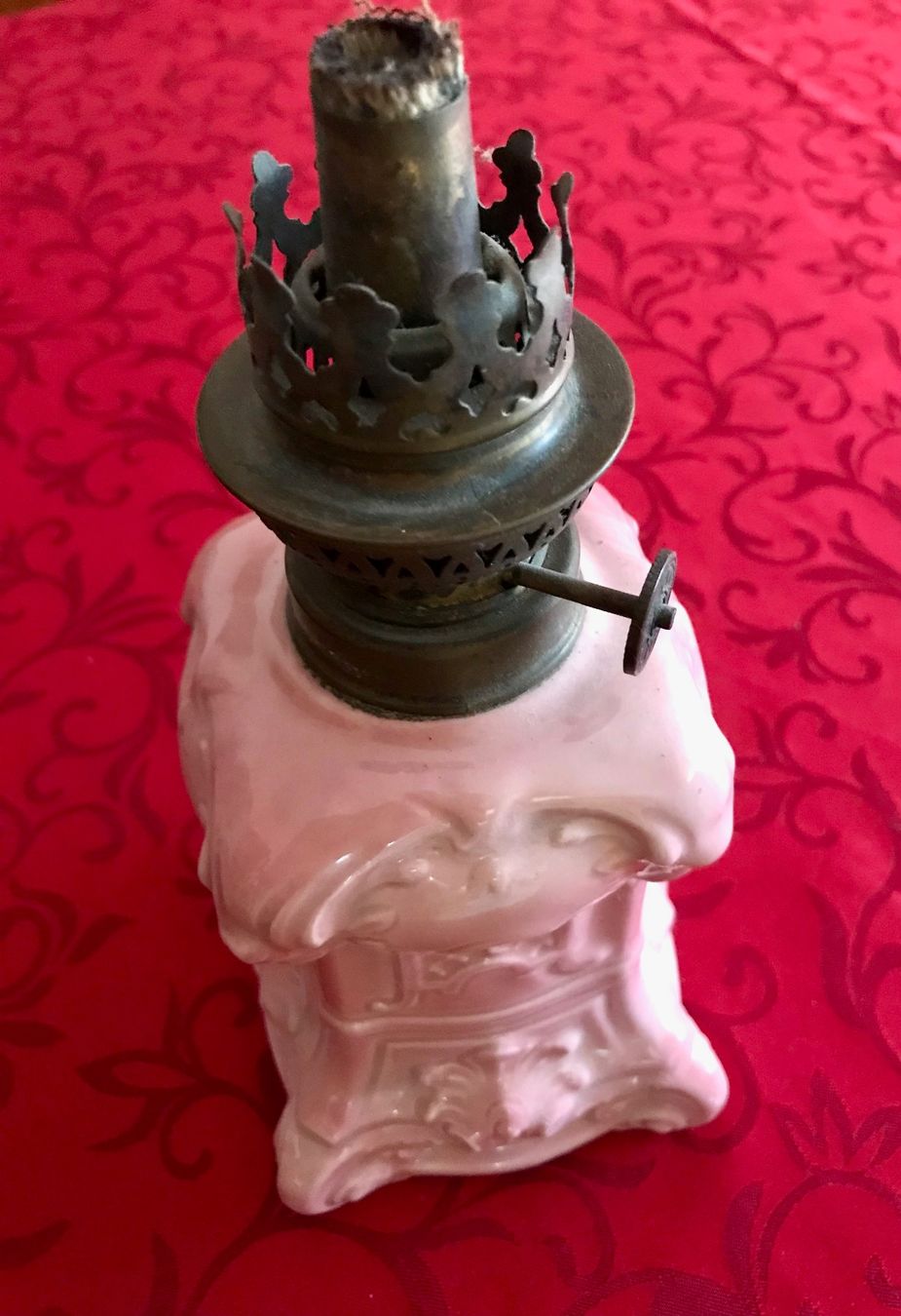 Lampade: ANCIENNE LAMPE A PETROLE – Usato da Losone venduto da courrier 1