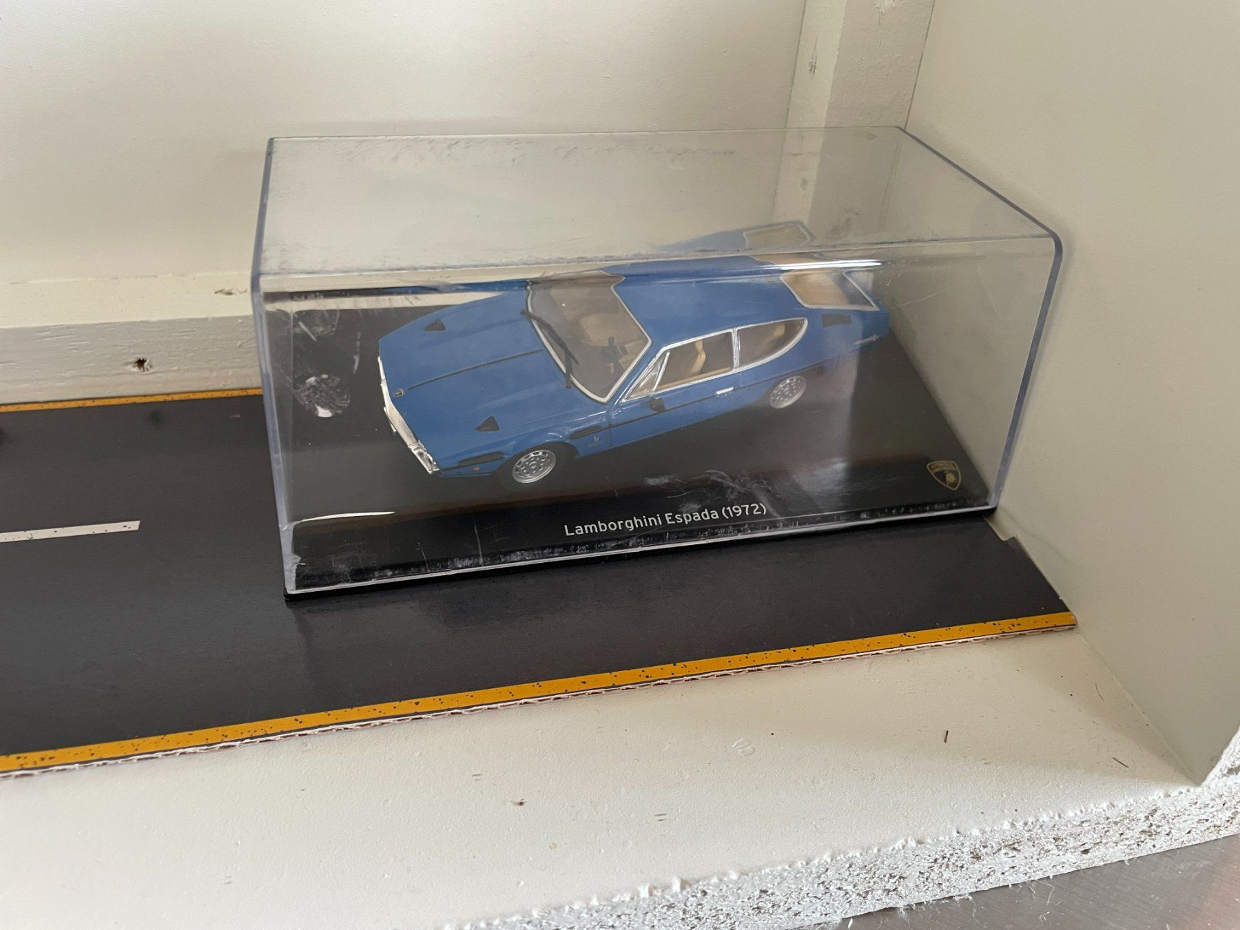 Lamborghini Modellini d'auto: Lamborghini Espada Serie III                 1:43 – Nuovo e nell'imballaggio originale da Wohlen AG venduto da Erelpowerline