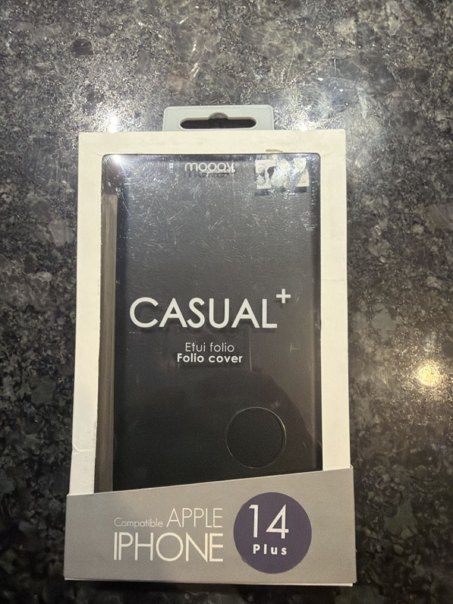 Apple Coques & Protection écran: Étui iPhone 14 Plus noir neuf  – Neuf (Voir description) à Yverdon-les-Bains par ame_7f2x
