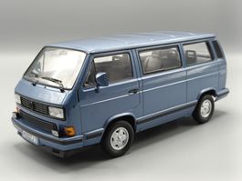 VW T3b Bus Bluestar 1989-1992 hellblau met. / schwarz   1:18