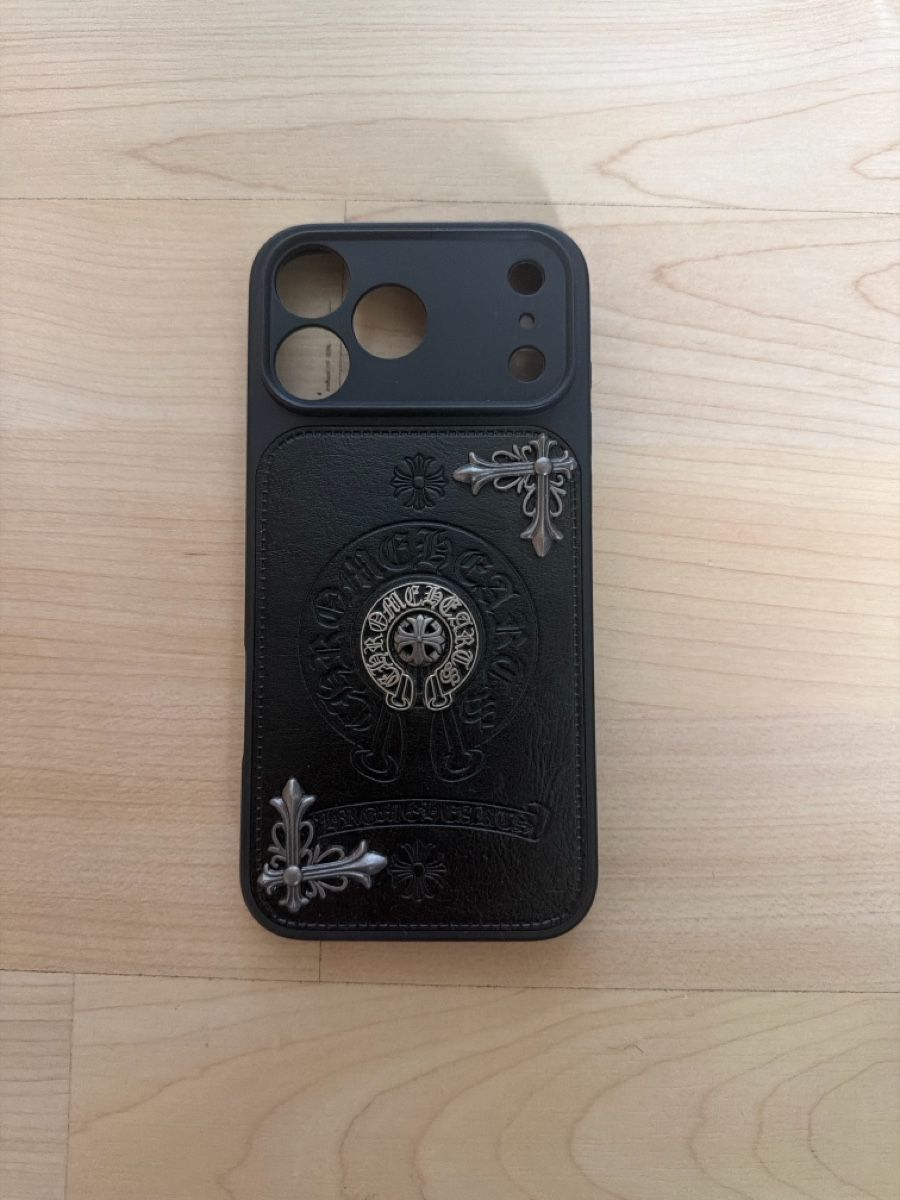 Apple Covers & Schutzfolien: Chrome Hearts Handy Hülle Iphone 17 Pro Max – Neu (gemäss Beschreibung) aus Triesen von nga_r7pf