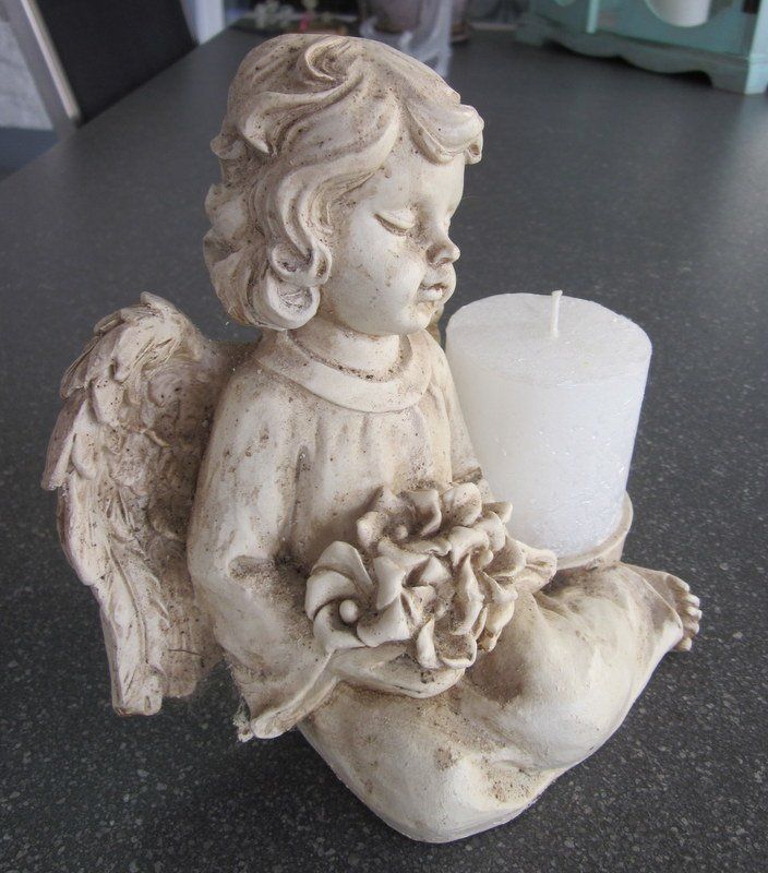 Statuette: Sitzender Deko Engel mit Kerzenhalter, weiss-beige – Usato da Bischofszell venduto da Pfau0 4