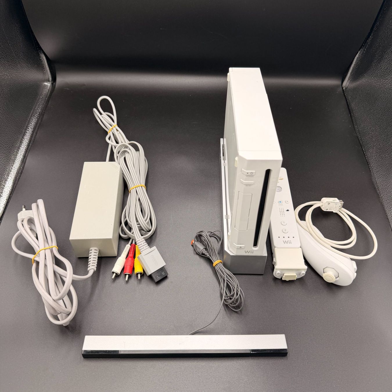 Nintendo Console: Nintendo Wii Weiss – Usato da Düdingen venduto da Nerdworld