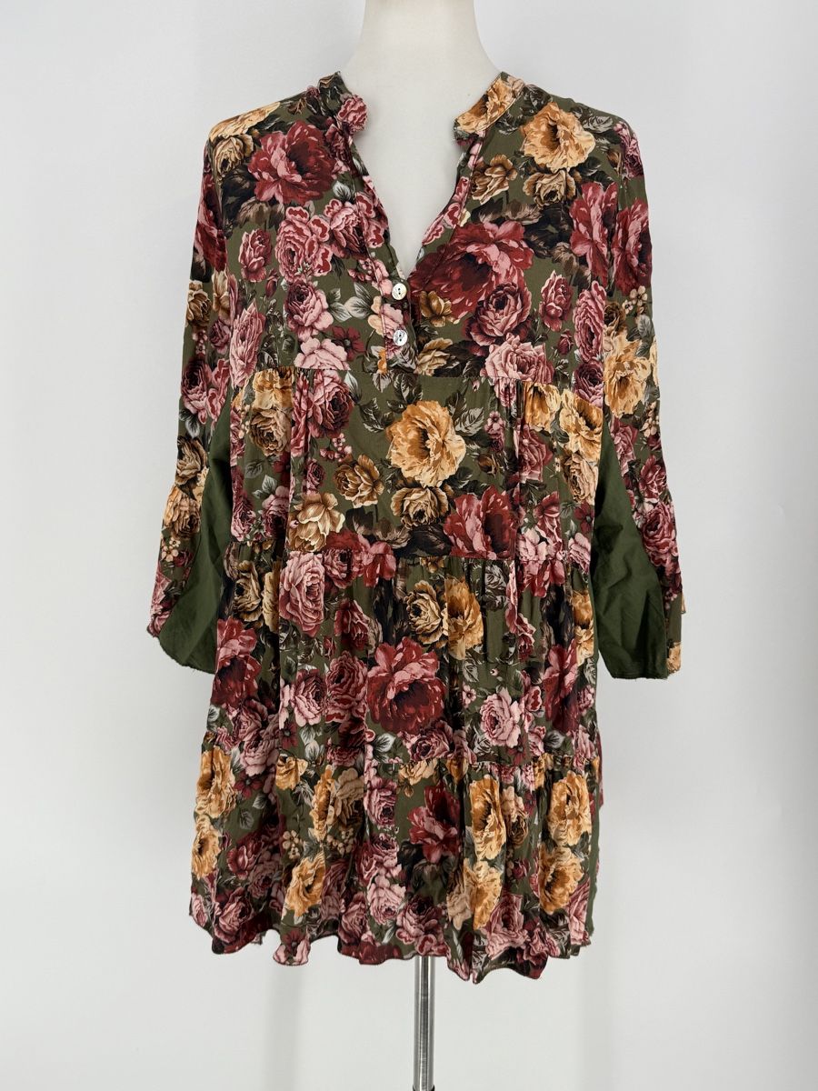 Camicette: Bluse Tunika mit Blumenmuster Gr. 48/50 – Usato da Auenstein venduto da moin.