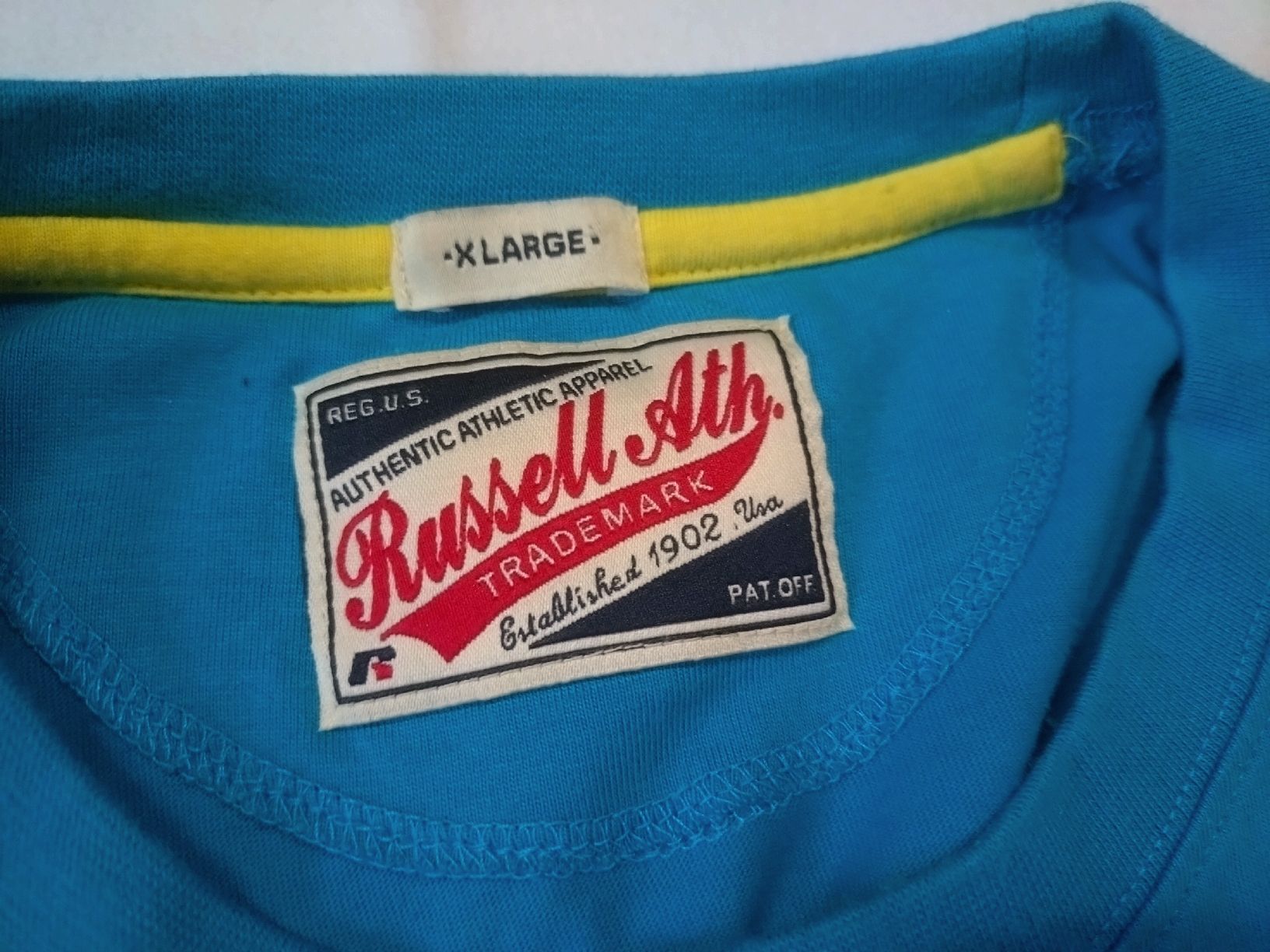 T-Shirts: T-shirt Russel athletic Bleu L – Gebraucht aus Farvagny-le-Grand von LaCaverne 7