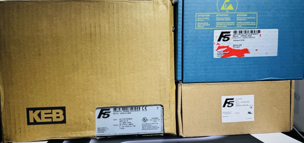 Composants électroniques: KEB F5 Control – Neuf (Voir description) à Vitznau par mar_vrz2