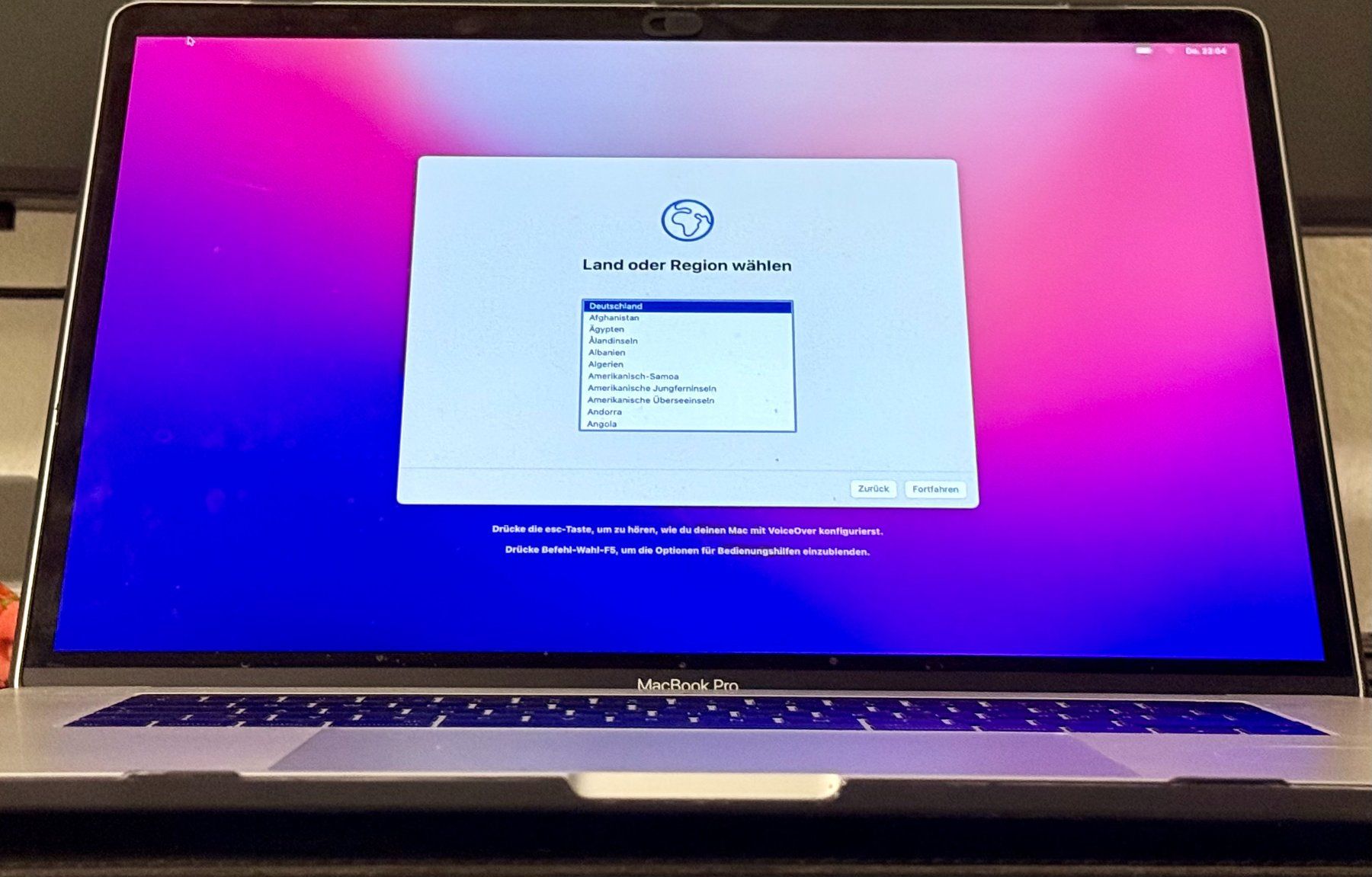 Apple Notebooks: Apple MacBook Pro 15" 2016+ i7+16 GB RAM+2 TB+103 Zyklen – Gebraucht aus Embrach von RoyalK