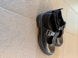 Schwarze Schuhe