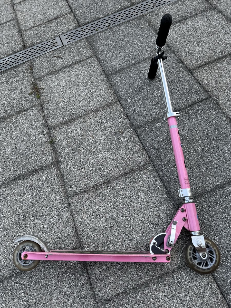 Micro Veicoli per bambini: Kinderroller Micro Rosa - LED Räder – Usato da Basel venduto da JGEBERS 2