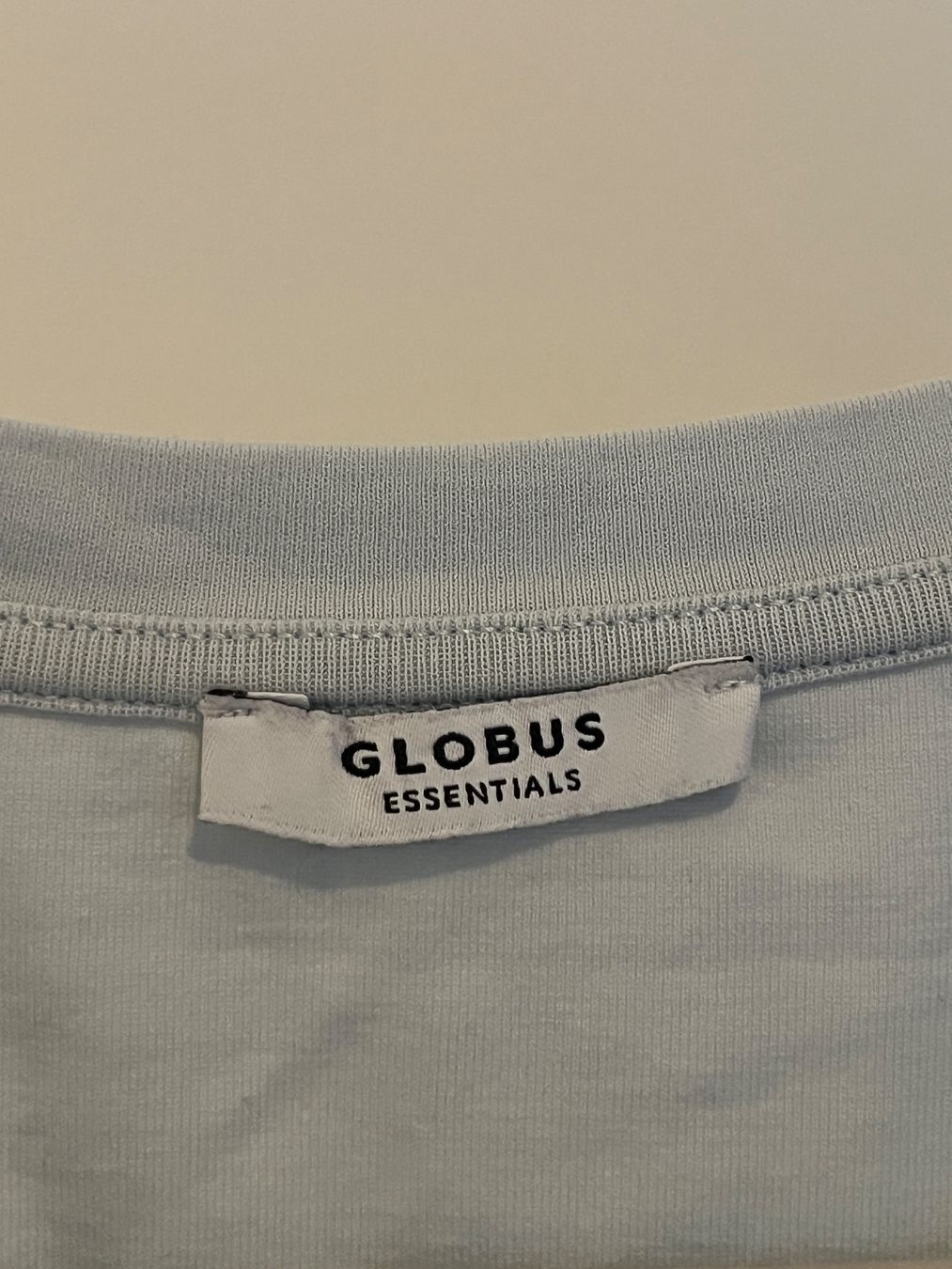 Globus T-shirt: T-Shirt bleu, Globus – Usato da Savagnier venduto da taianab 1