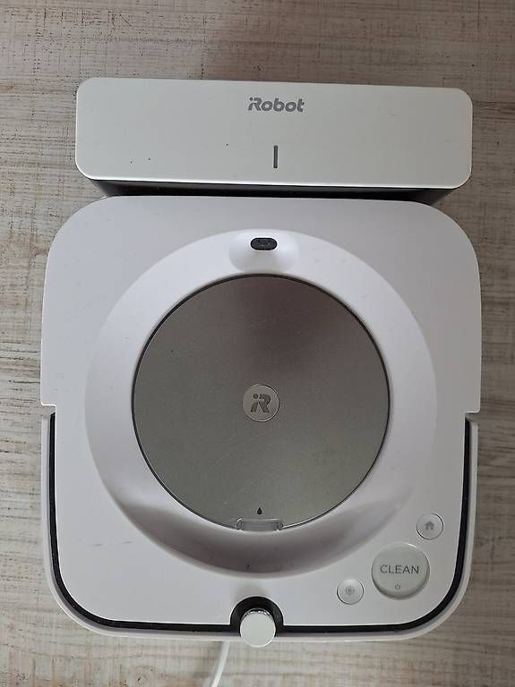 Irobot Staubsauger & Zubehör: IRobot Braava jet – Gebraucht aus Schongau von Skyfox1975