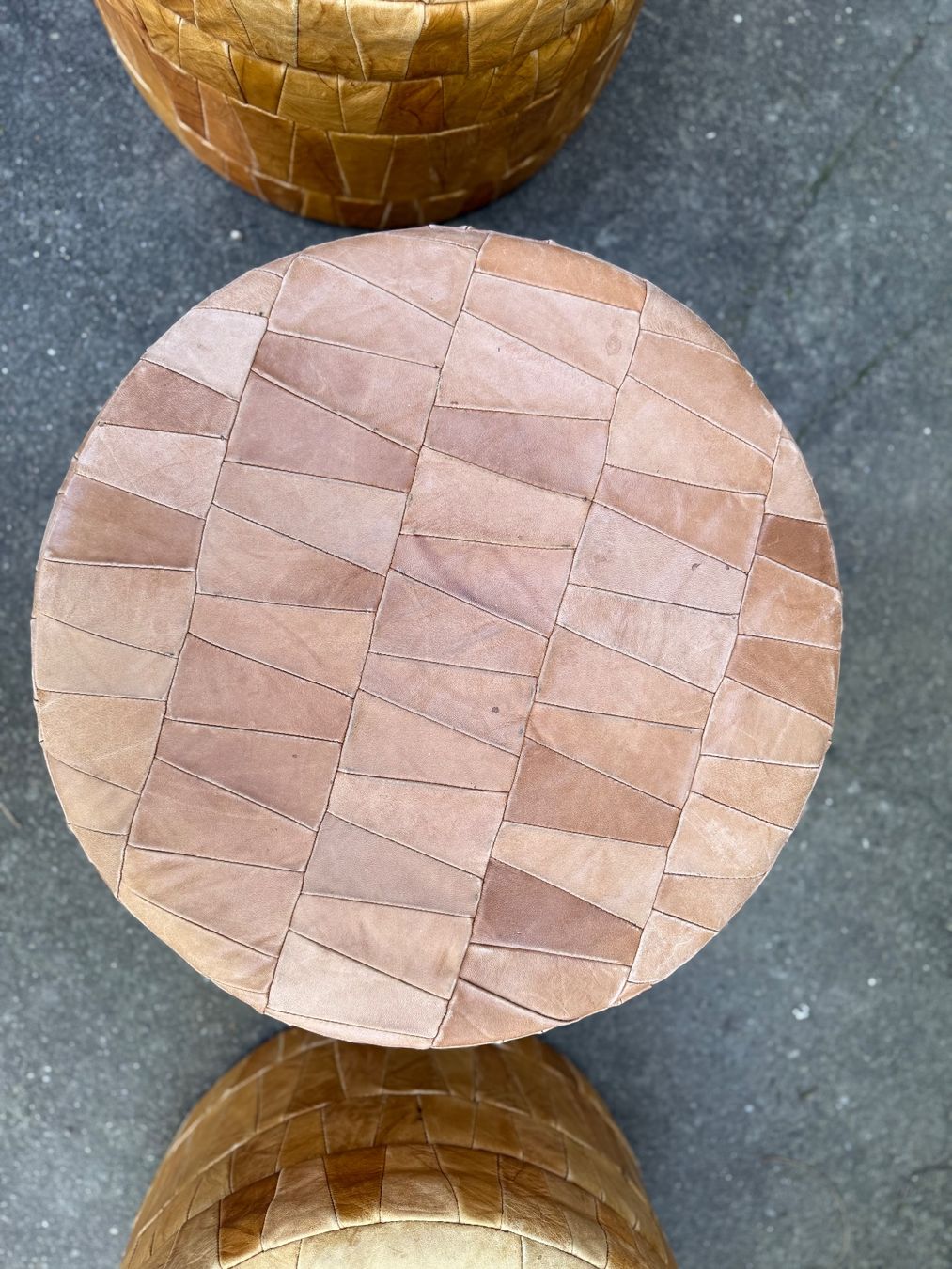 Hocker: Hocker Truhe Pouf // Leder // B – Gebraucht aus Schinznach-Dorf von mix 1