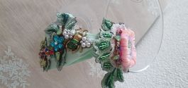 Haarschmuck mit Applikationen