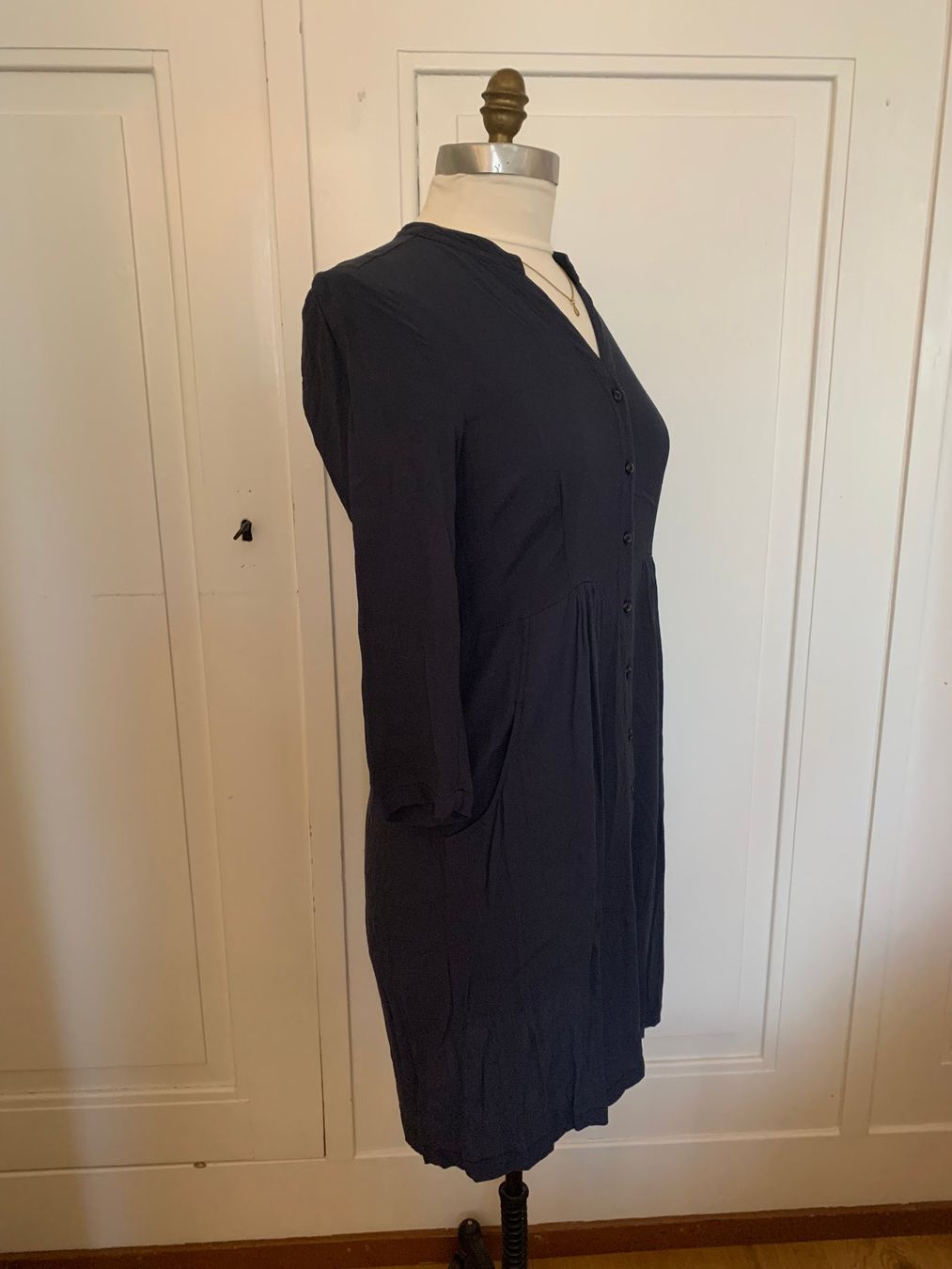 Vestiti: Noa Noa Kleid dunkelblau Gr. 36 – Usato da Thun venduto da Crown7 3