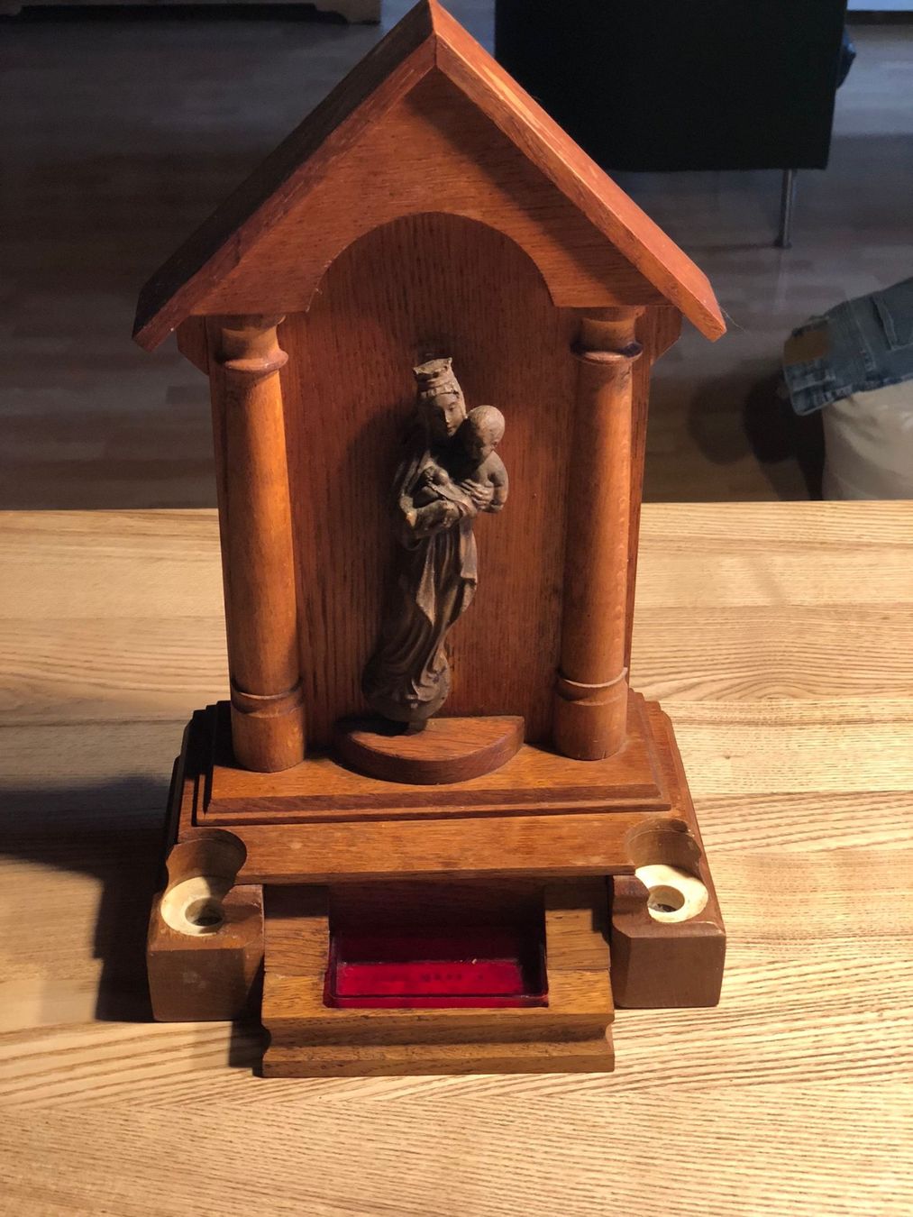Skulpturen & Statuen: Hübsche "Altärli"-Reliquie – Gebraucht aus Röschenz von Tashroal 1