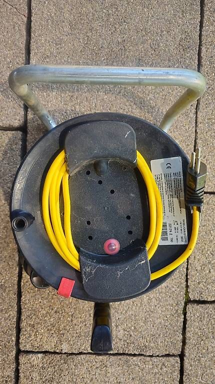 Cavi: Kabelrolle, Kabel-Rolle 33 Meter – Usato da Ammerzwil BE venduto da Brumi57 1