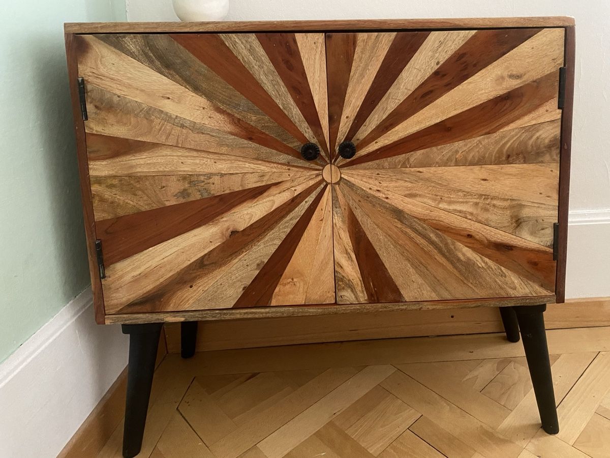 Credenze: RUSTIC WOODEN SIDEBOARD – Usato da Bern venduto da alexjop 2