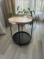 Beistelltisch rund Metall Holz schwarz natur neuwertig