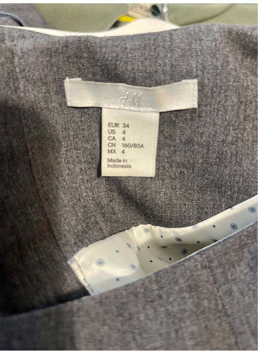 H&M Completi & Tailleur: Anzug 3 Teile Set H&M – Nuovo (secondo la descrizione) da Basel venduto da Mimolinatag 2
