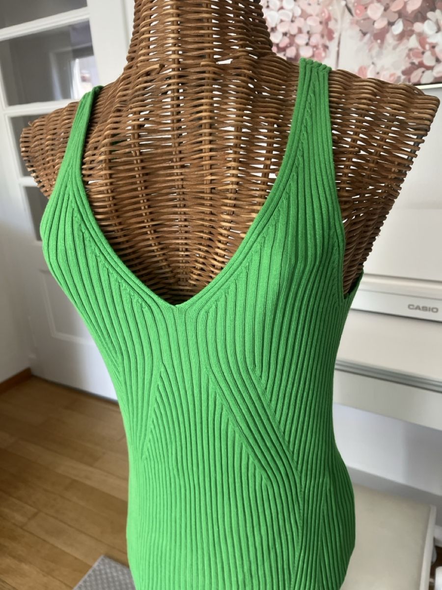 Vestiti: Sommerliches, grünes Strickkleid, S – Usato da Solothurn venduto da Bobesch08 2