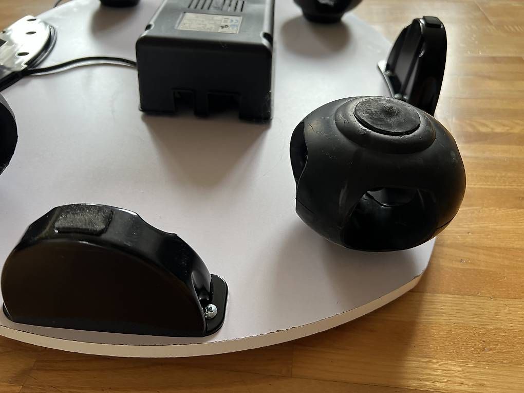 Hometrainer: Vibrationsplatte – Usato da Einsiedeln venduto da Redur 2