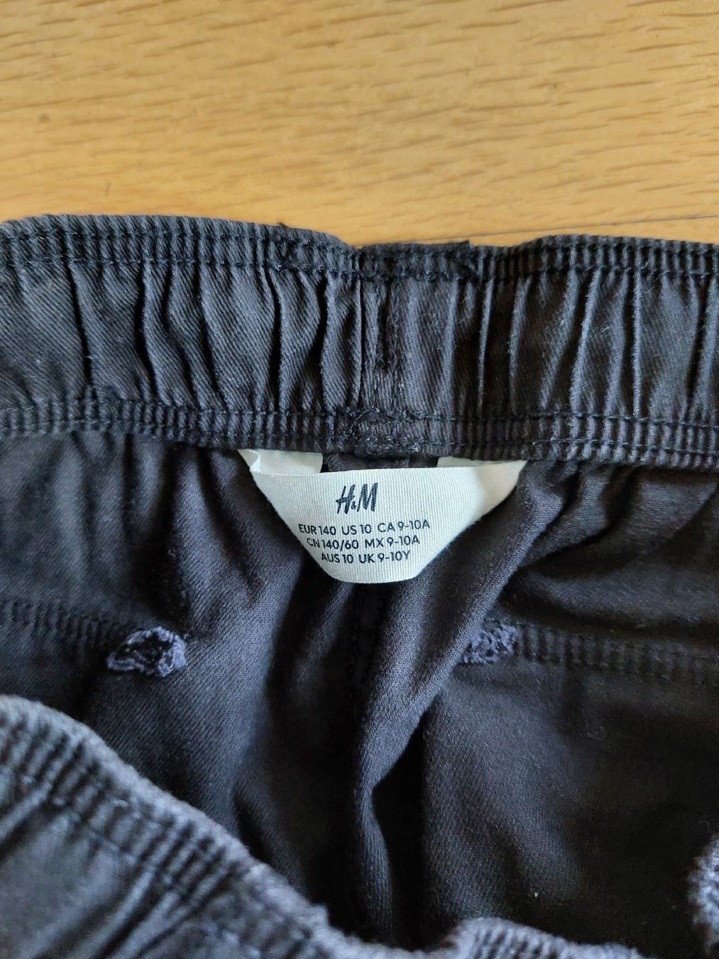 H&M Pantaloni: kurze Hosen – Usato da Kriens venduto da nordlicht09 2