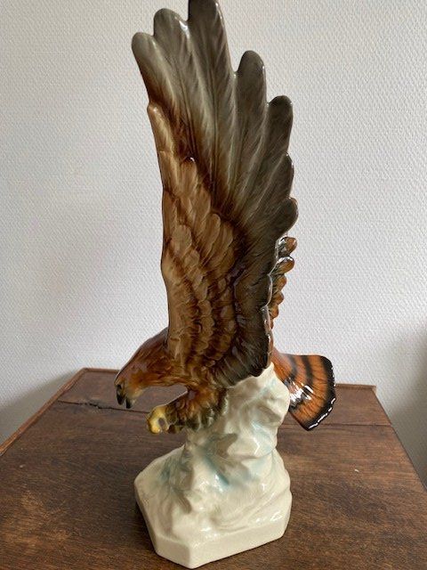 Skulpturen & Statuen: PORZELLAN  ADLER – Gebraucht aus Chur von silbermon 4