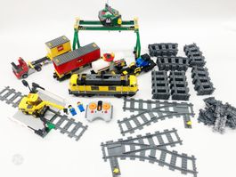 Lego City 7939 Eisenbahn RC Güterzug + Bahnübergang 7936