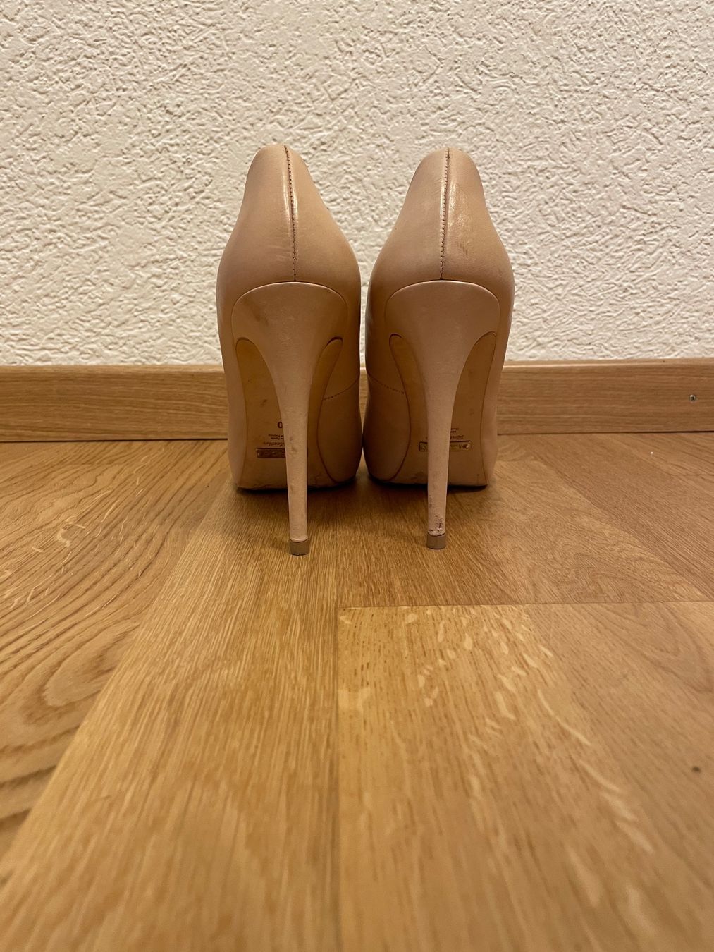 Massimo Dutti Damenschuhe: Pumps nude Massimo Dutti Grösse 40 – Gebraucht aus Zürich von Schmusnik 4