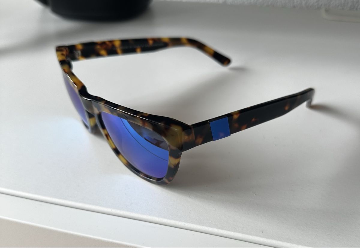 Occhiali & Lenti: Westward Leaning Tortoise Sunglasses - Blue Lenses – Usato da Luzern venduto da ida_hv2y 1