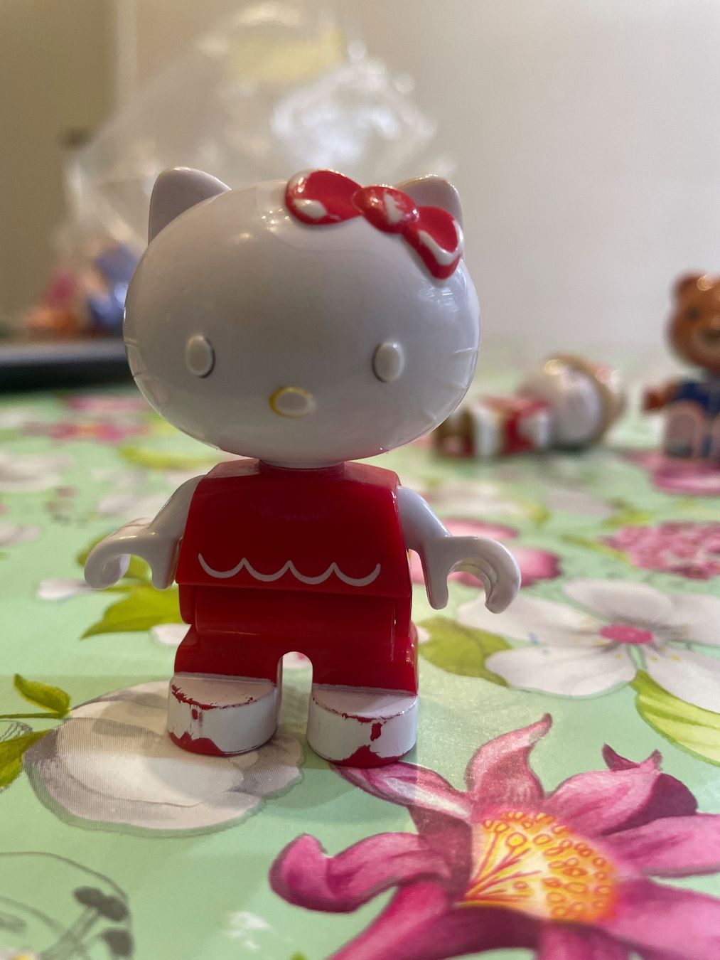 Hello Kitty Statuette: 7 Figuren Set Hello Kitty & Bär – Usato da Zürich venduto da satirusaiki 9