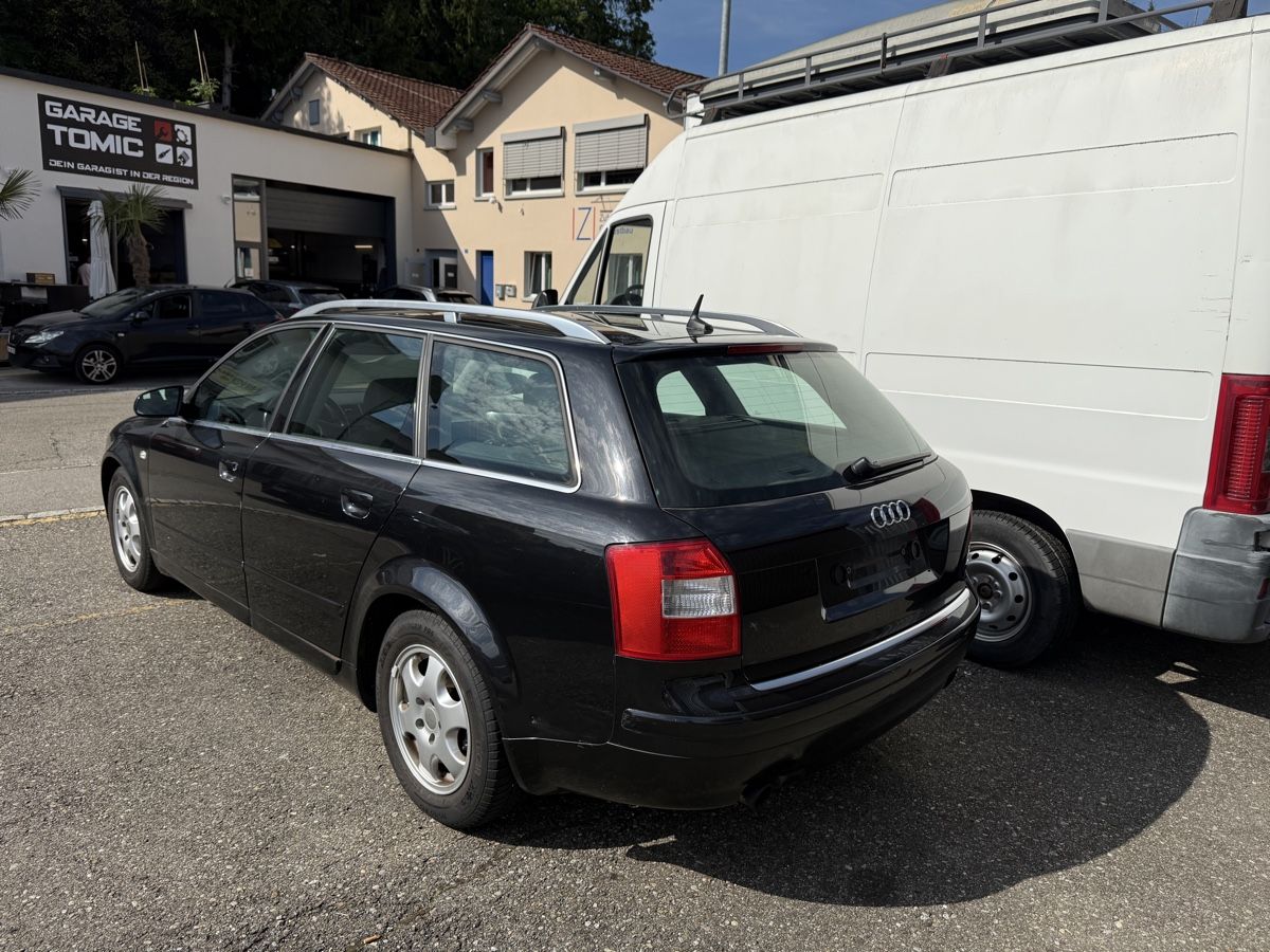 Audi Automobili: AUDI A4 AVANT | MIT MFK | AB 1 Fr. – Usato da Hinwil venduto da rkcdusan 3