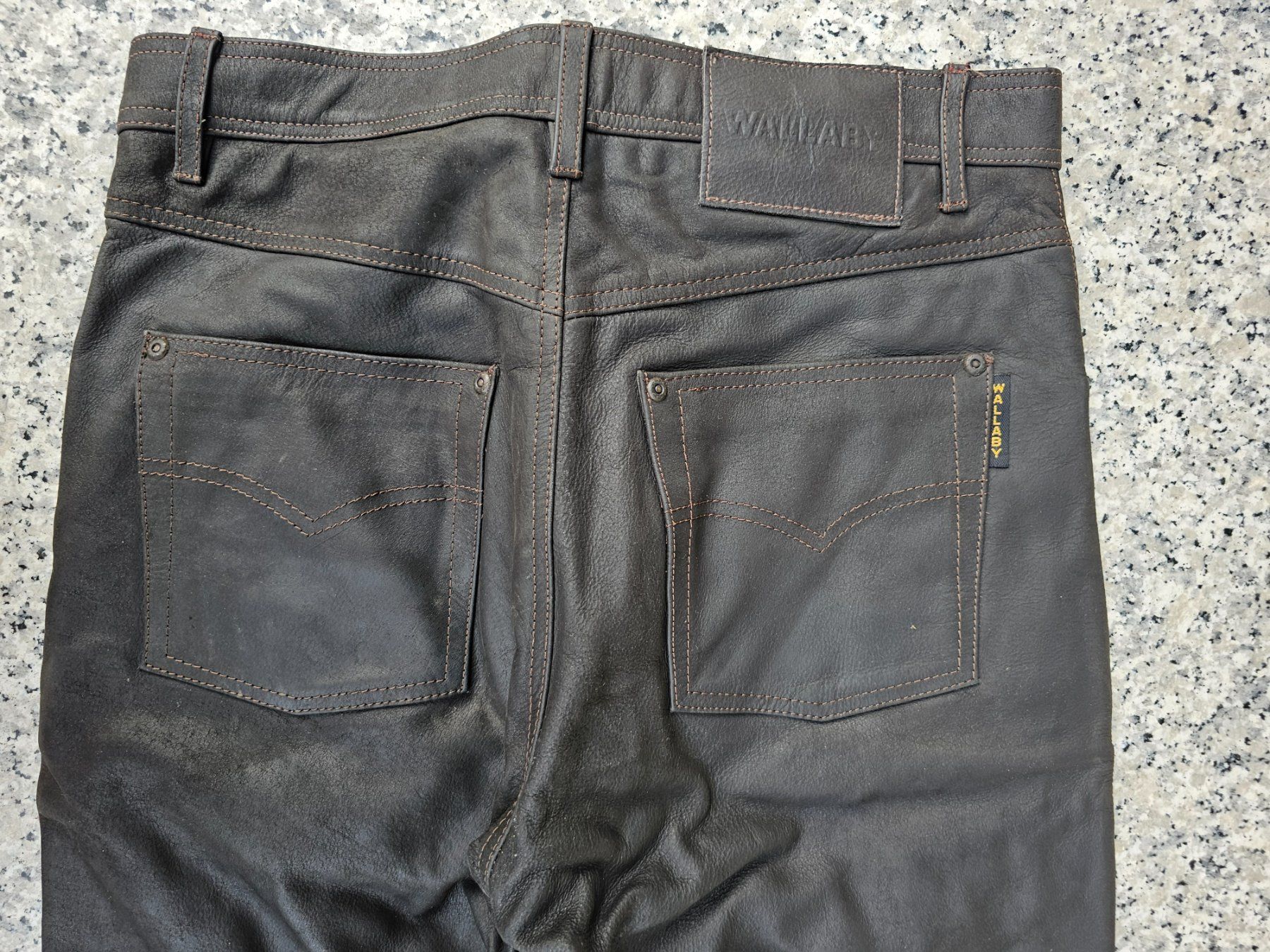 Pantaloni: Lederhose Wallaby Grösse 32 – Nuovo (secondo la descrizione) da Münchenbuchsee venduto da pisa87 2