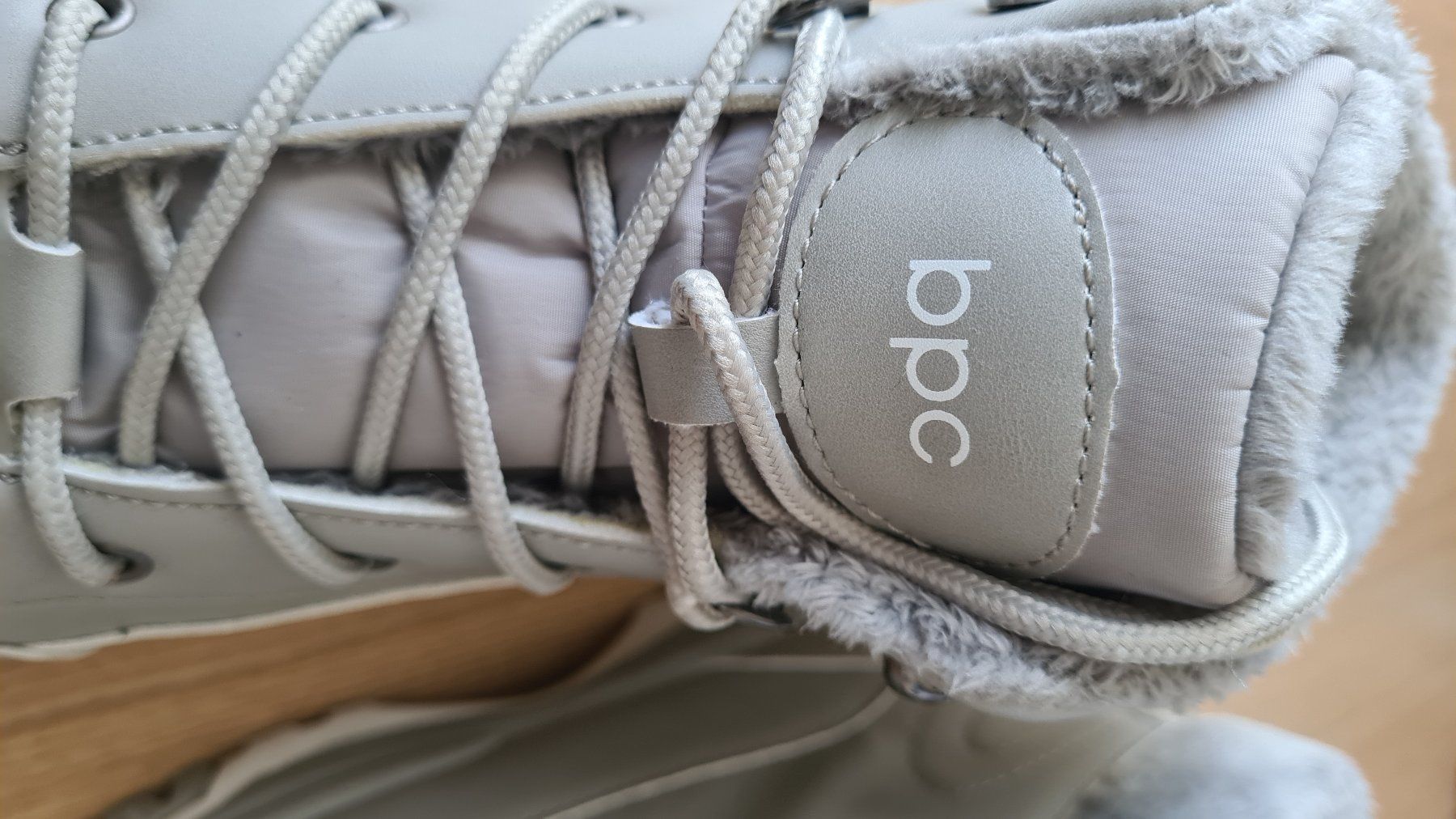 Scarpe da donna: Winterstiefel bonprix Gr 40 – Usato da Zürich venduto da Agios 4