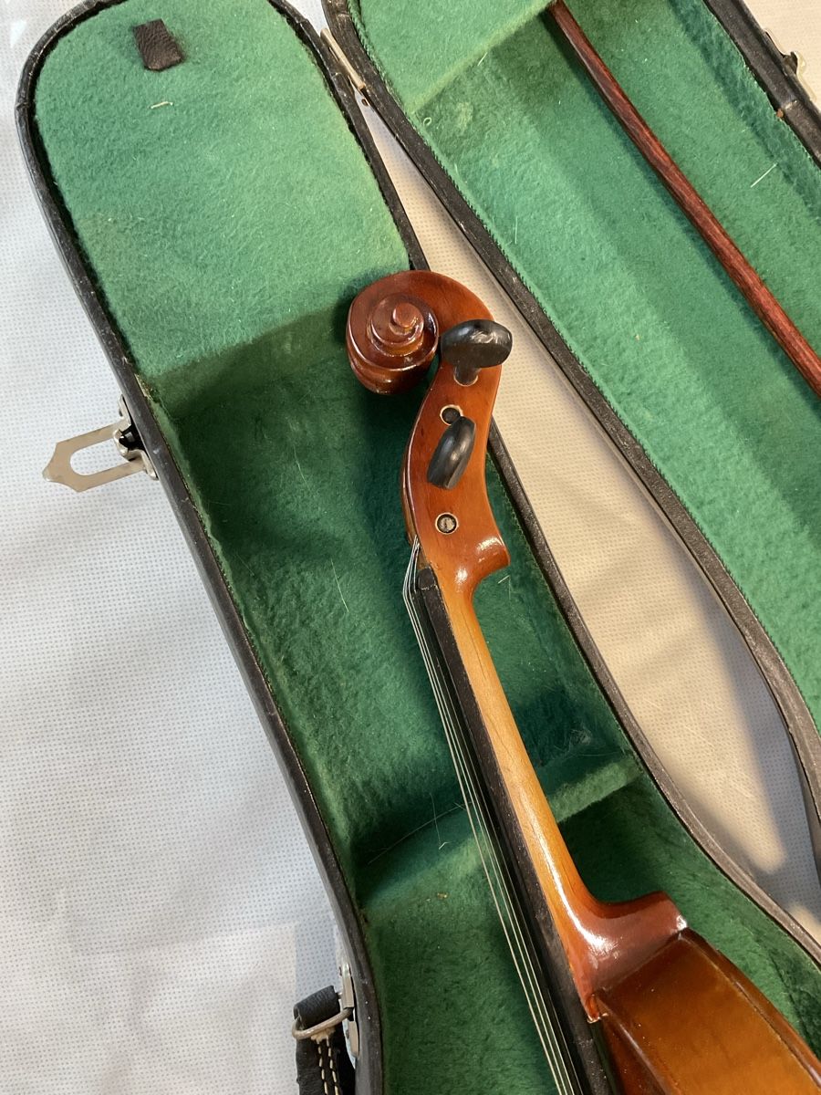 Strumenti musicali: Ancien violon avec archet  – Usato da Malleray venduto da Robot12 5