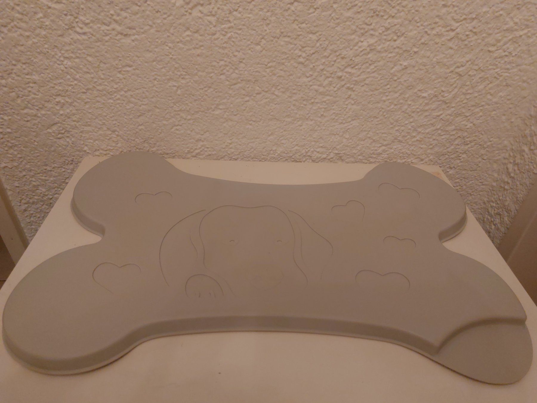 Mangimi: Hundenapfunterlage Knochenform mit Hundemotiv – Usato da Horgen venduto da Angel0010 2