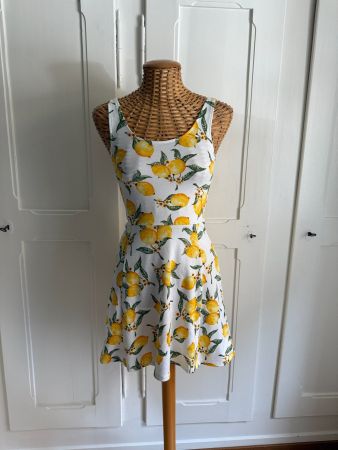 Kleid mit Zitronen XS