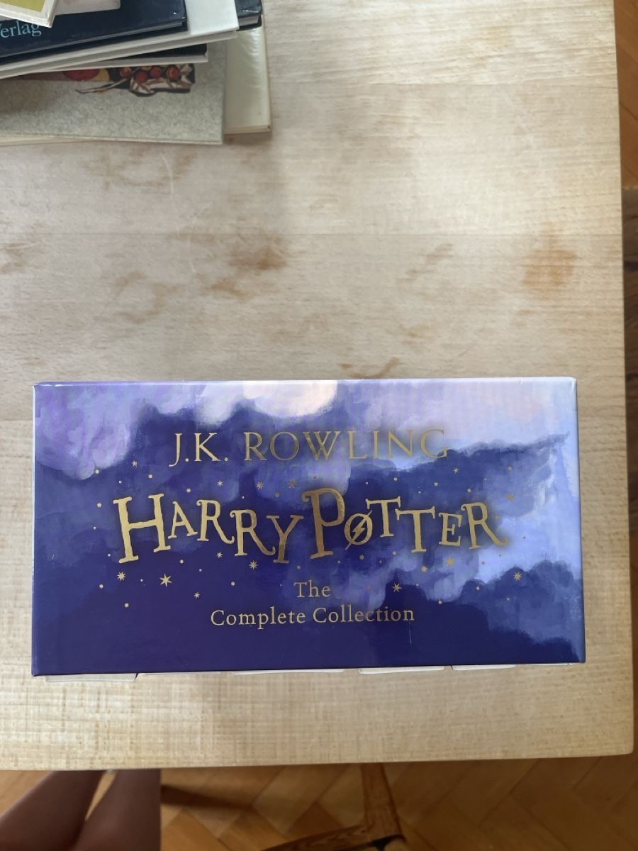 Libri: Harry Potter Alle Bände Buchbox auf Englisch – Usato da Bern venduto da sosophie 1