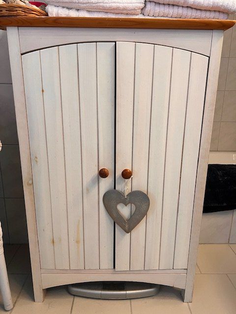 Armadi: Hochschrank – Usato da Walzenhausen venduto da Jana013 1